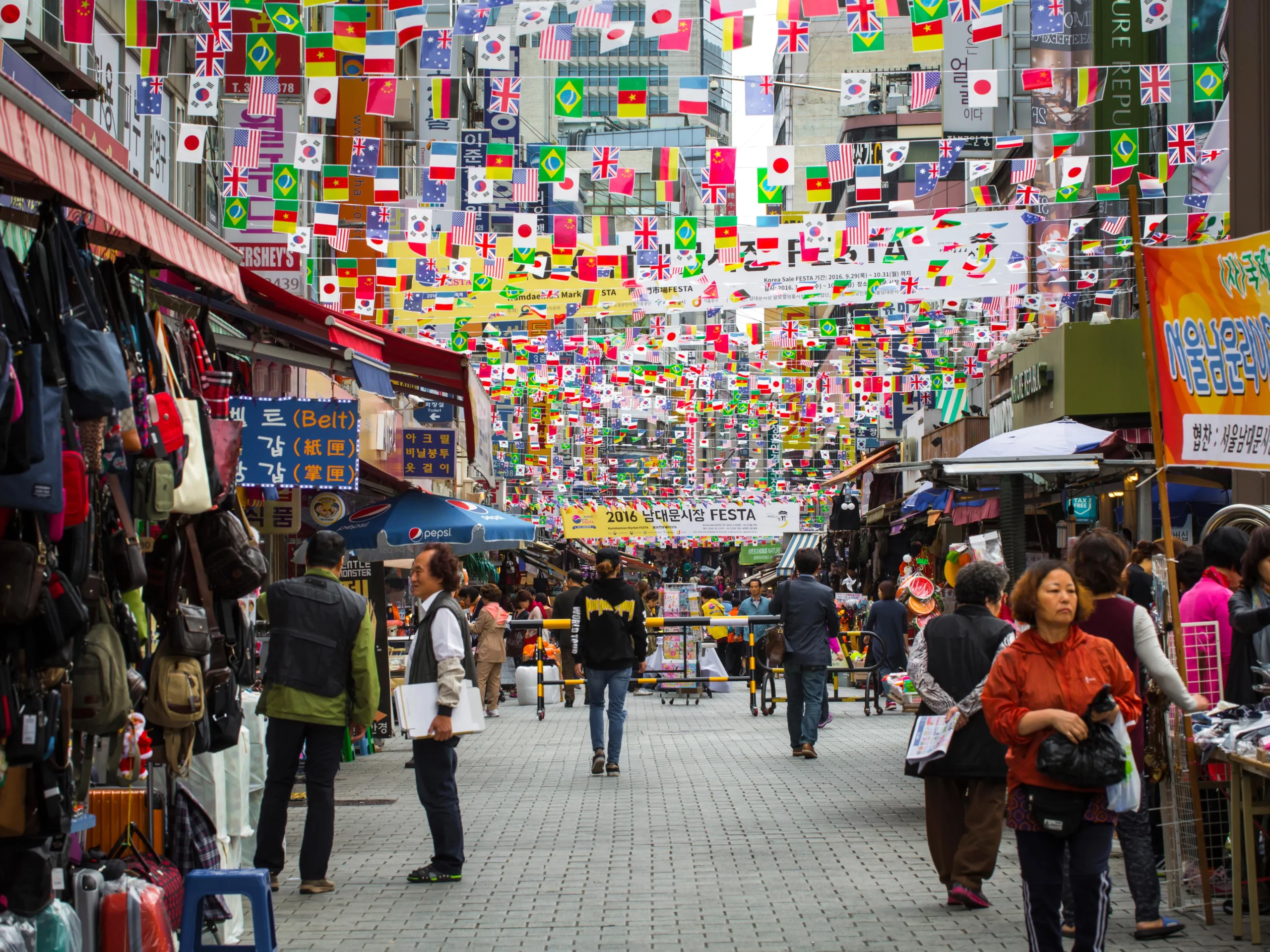 Namdaemun-Market-H99H0R